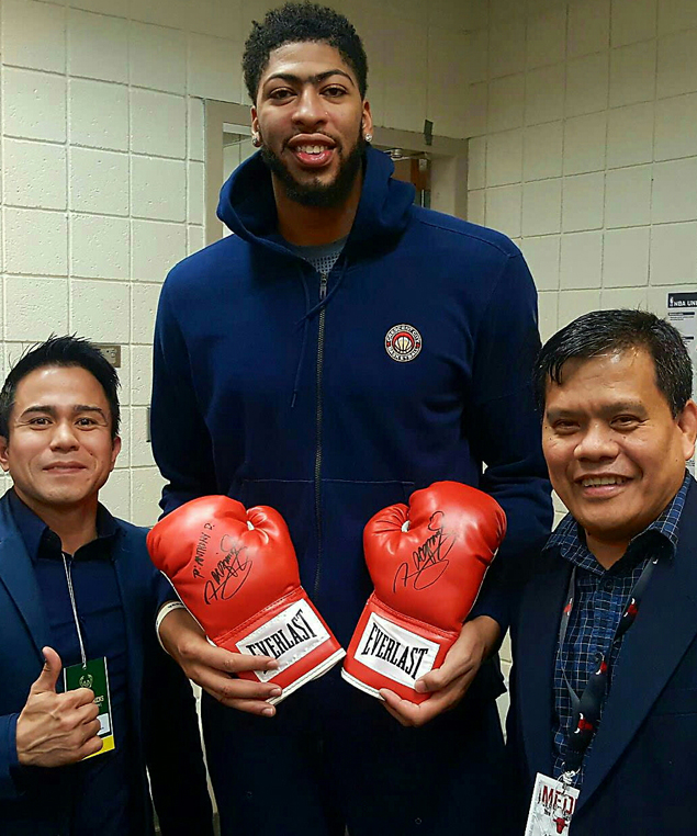 Pacquiao cheap boxing gloves