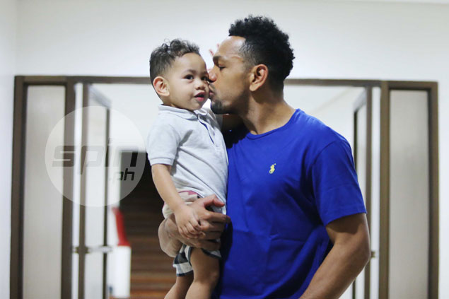 Daddy duty keeps Jayson Castro out of TNT practice as family welcomes first  daughter