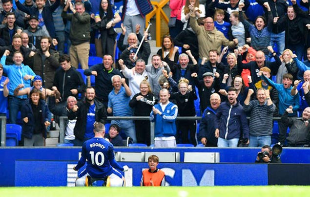 Wayne Rooney marks first Premier League game at boyhood club Everton with goal in win over Stoke