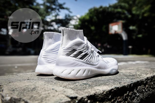 Crazy explosive outlet all white