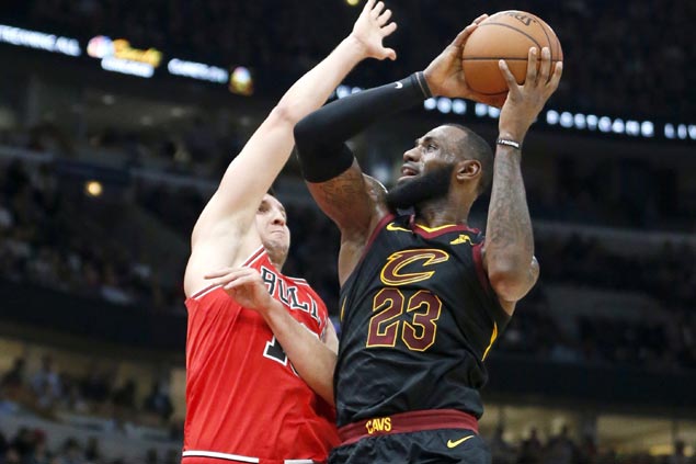 LeBron James on Derrick Rose: 'Happy he's ready to return to Cavs'