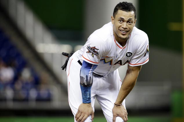 Stanton Passes Physical, Yankees' Trade With Marlins Complete Stanton Passes Physical, Yankees' Trade With Marlins Complete