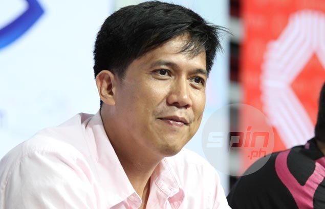 Fascinated by Tim Cone&#39;s &#39;triangle,&#39; Jerry Codiñera now runs time-tested offense - jerry-codinera-121213