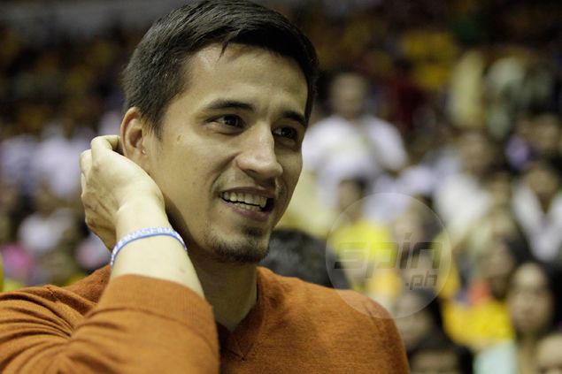 <b>Marc Pingris</b> goes back to school, takes up full load for management course <b>...</b> - marc-pingris-JAscano-10814