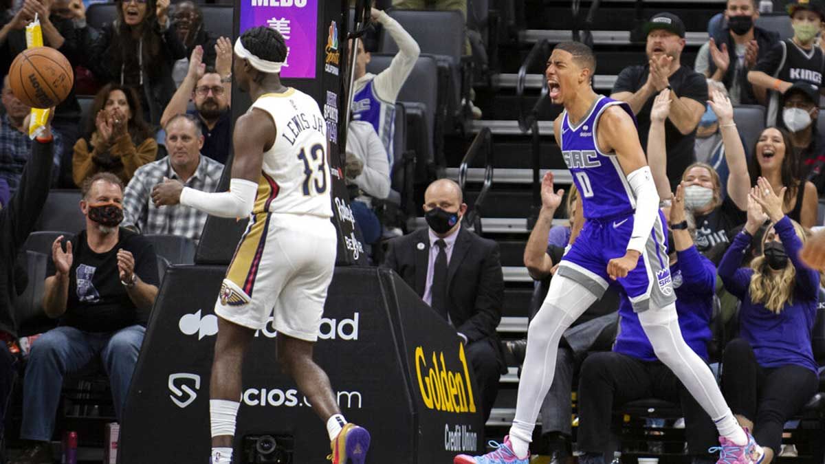 Tyrese Haliburton took over in the 4th quarter to lead Kings to win