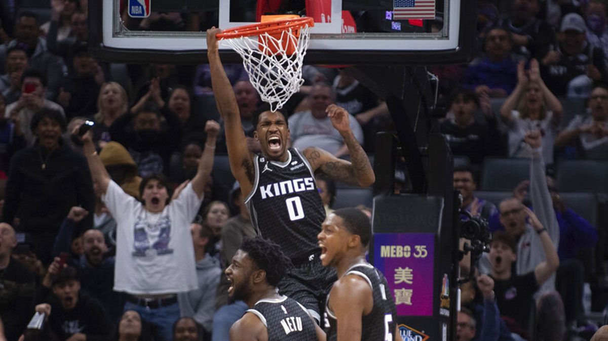 Malik Monk spurs Kings in big playoff win over Warriors