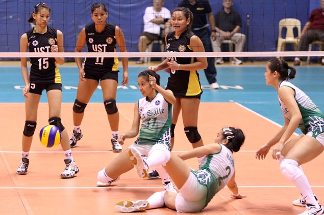 UST lady spikers recover composure just in time