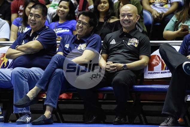 Yeng Guiao in relaxed mood for a change as he relishes coaching longtime rivals