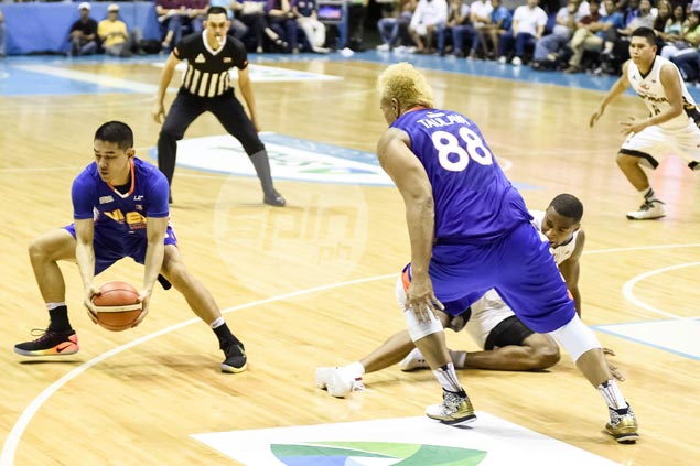 NLEX guard Kevin Alas glad to turn from heel to hero with late steal off James White