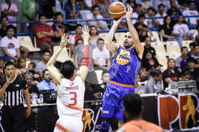 Mike Madanly's red-hot shooting leads TNT past Phoenix for sixth win in a row