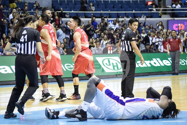 Phoenix pulls off win in wild overtime ending as NLEX left fuming by refs' calls