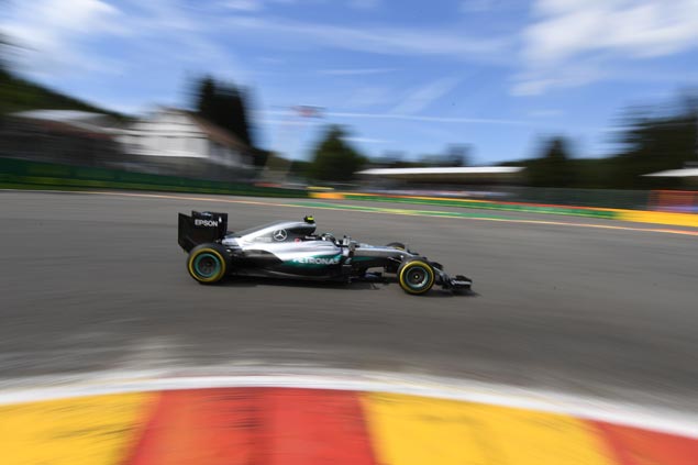 As Lewis Hamilton sits back, Nico Rosberg works to top Belgian GP qualifying for 28th career pole