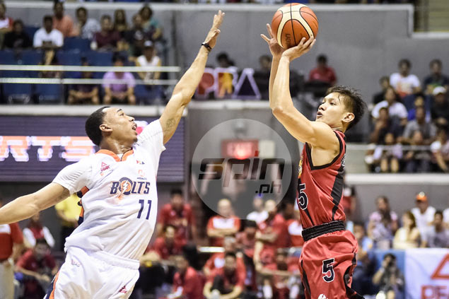 Timely Alex Cabagnot baskets help San Miguel hold on to win over Meralco Bolts