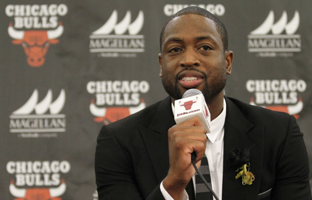 NBA star Dwyane Wade calls for tougher gun laws in wake of cousin's death