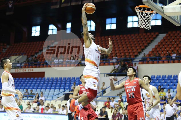 Reinvigorated Phoenix sustains rise, knocks Blackwater out of PBA playoff contention