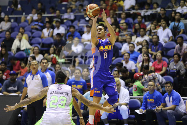 Garvo Lanete provides huge spark as NLEX leaves GlobalPort facing early elimination
