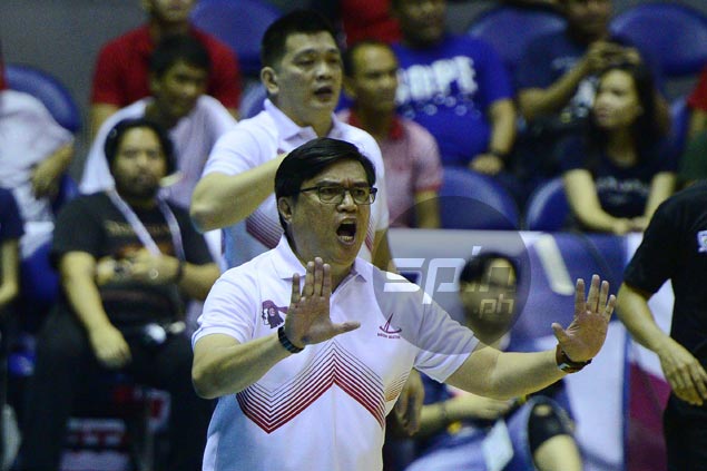 Coach Derrick Pumaren attributes huge loss to playing selfish and bad decision-making
