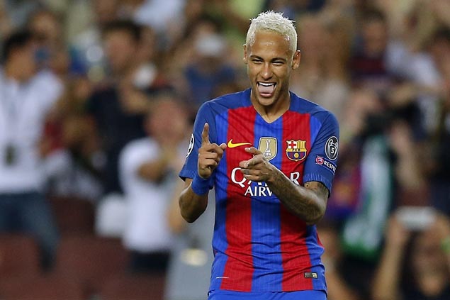 No Messi, no problem as Neymar, Suarez inspire Barca to rout of Sporting in La Liga