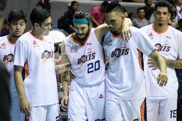 Jared Dillinger keeping fingers crossed after hurting hamstring late in Meralco win