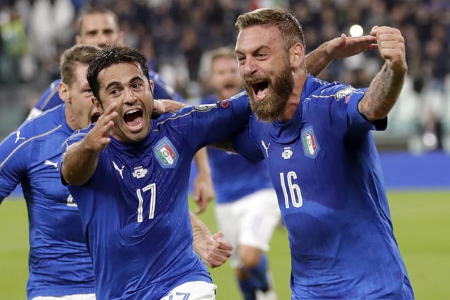 Spain dominates early but rival Italy forces draw in World Cup qualifiers