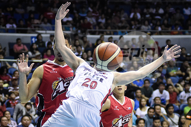 Alaska crushes import-less Blackwater, pumps life back into PBA playoff bid