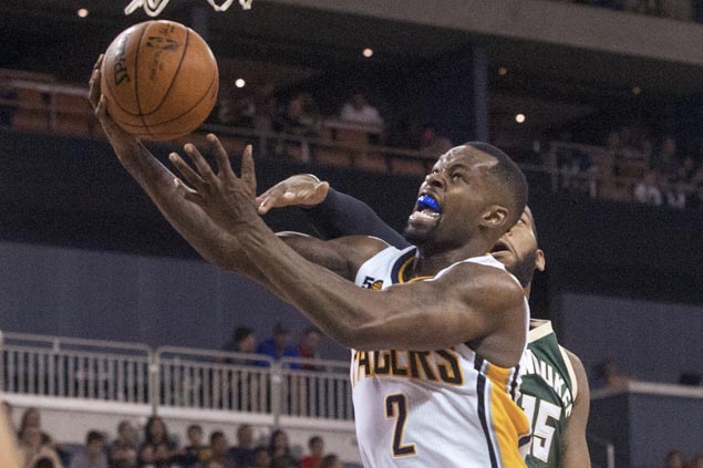 Pacers take lead early and cruise to victory, hand Bucks first loss of preseason
