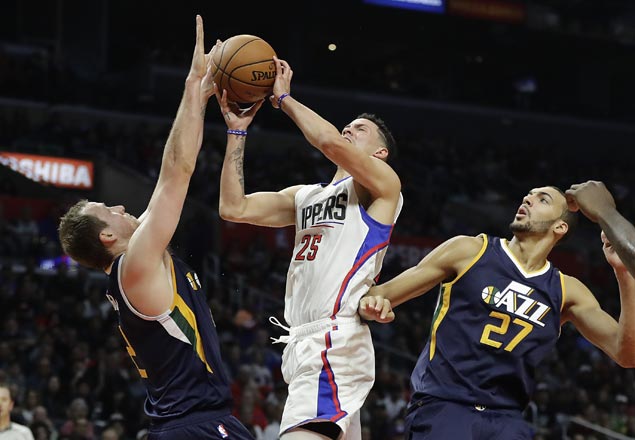 Austin Rivers shines as Clippers down Hayward-less Jazz