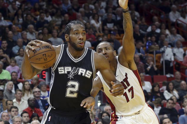 Kawhi Leonard, Pau Gasol show way as Spurs beat Heat for fourth straight win