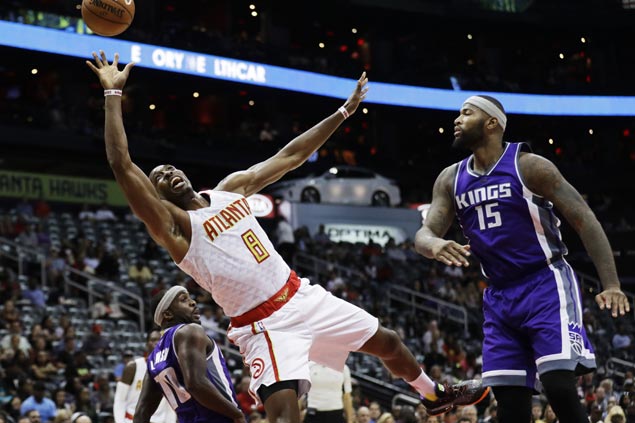 Six Hawks score in double digits as Atlanta holds off Sacramento to stay unscathed in three games
