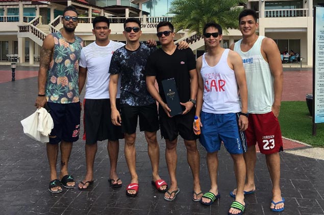 Rain or Shine, Star hold team-building sessions to mold retooled lineups