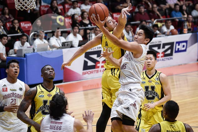 UP Maroons end 19-game losing streak to UST, keep Final Four hopes alive