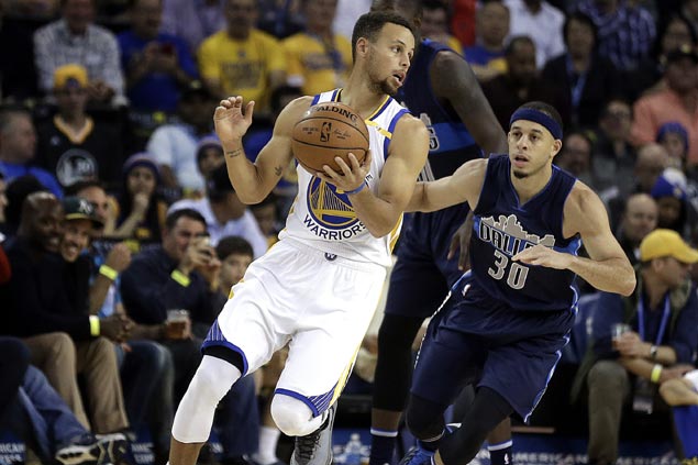 Warriors ride scorching start to rout Mavs in Harrison Barnes' return to Golden State