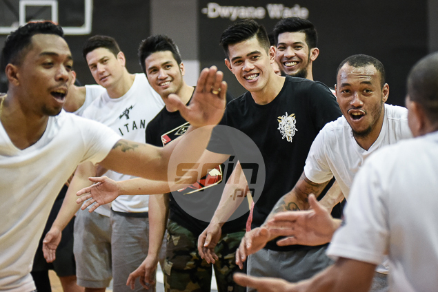 Alaska holds team-building session on eve of crucial matchup against Phoenix