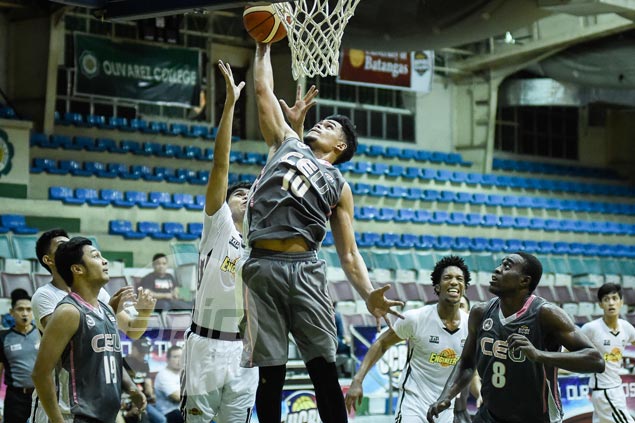 CEU extends unbeaten run to 10 games, secures top seeding in UCBL semis by beating TIP