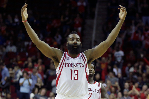 Harden flirts with triple-double as Rockets beat skidding Pistons