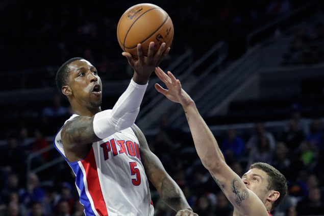 Pistons end four-game slide and send Heat to second straight loss