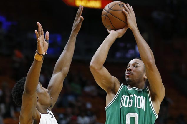 Isaiah Thomas, Avery Bradley star as Celtics overcome second-half Heat rally