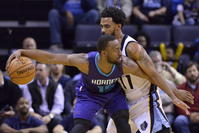 Hornets take control early and cruise to victory over Grizzlies