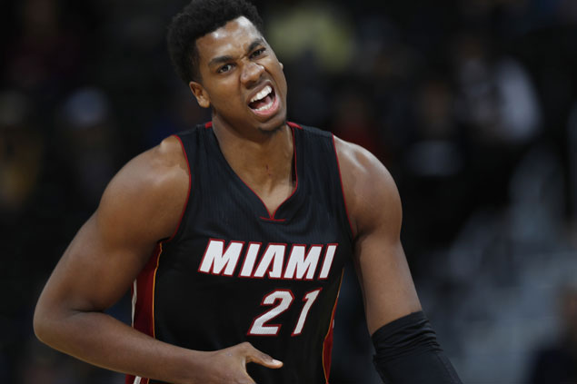 Hassan Whiteside posts double-double, records 600th career block as Heat repeat over Bucks