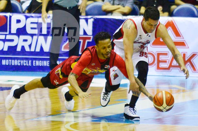 San Miguel leans on big finishing kick to hold off undermanned but gritty Alaska