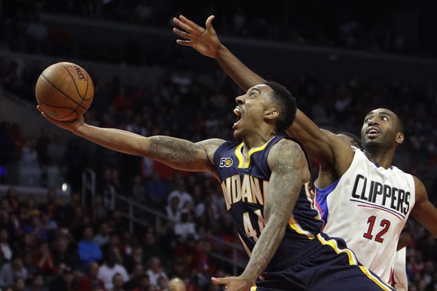 Pacers overcome slow start to beat Clippers and even record