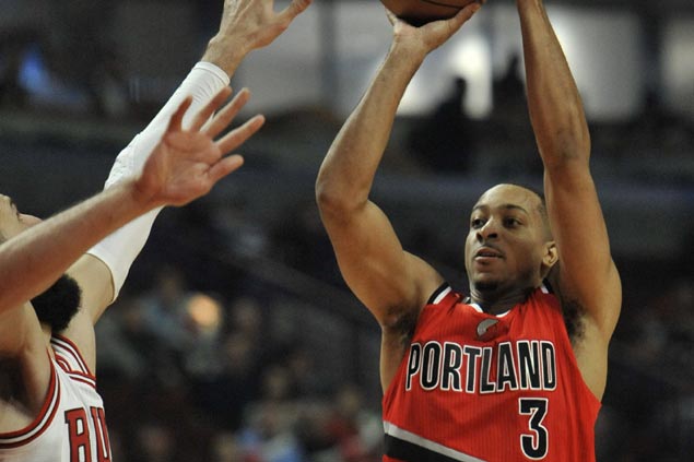 Blazers avert collapse, fend off Bulls late rally for third win in a row
