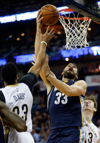 Marc Gasol has triple-double, Troy Daniels has seven triples as Grizzlies overcome Pelicans in double overtime