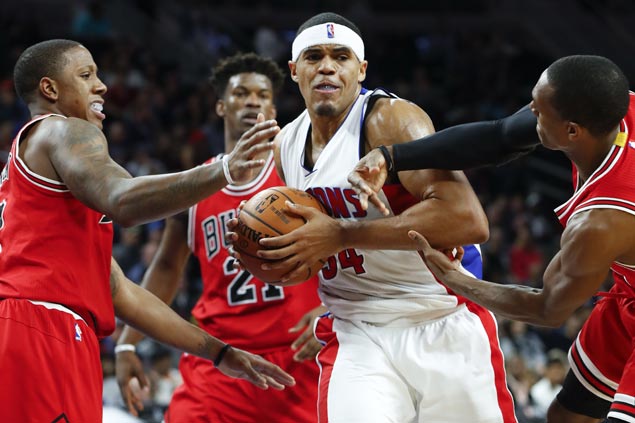 Pistons waste huge early lead and rally late to defeat Bulls