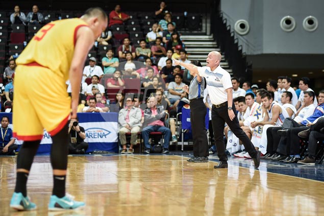 Paul Lee pays respect to ninong Yeng Guiao - then proceeds to dismantle his NLEX side