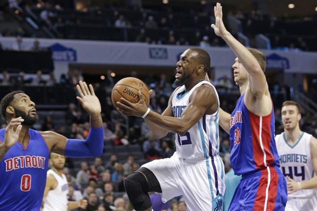 Kemba Walker shows way as Hornets defeat Pistons for second straight win