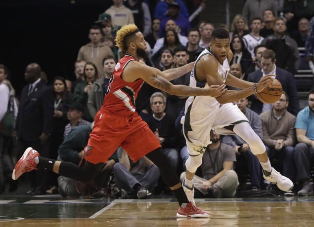 Bucks bounce back, douse hot-shooting Blazers late rally to end Portland's three-game win run