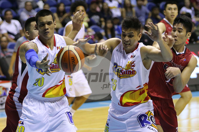 He doesn't look the part, but Almazan fits role as Belga's new 'Extra ...