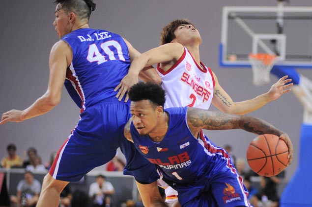 Alab Pilipinas loses again to Singapore Slingers as courageous rally falls short