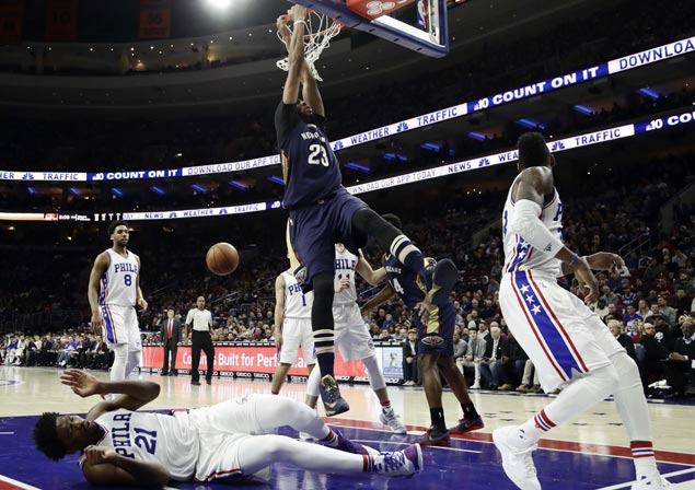 Double-doubles by Anthony Davis, Terrence Jones power Pelicans past Sixers